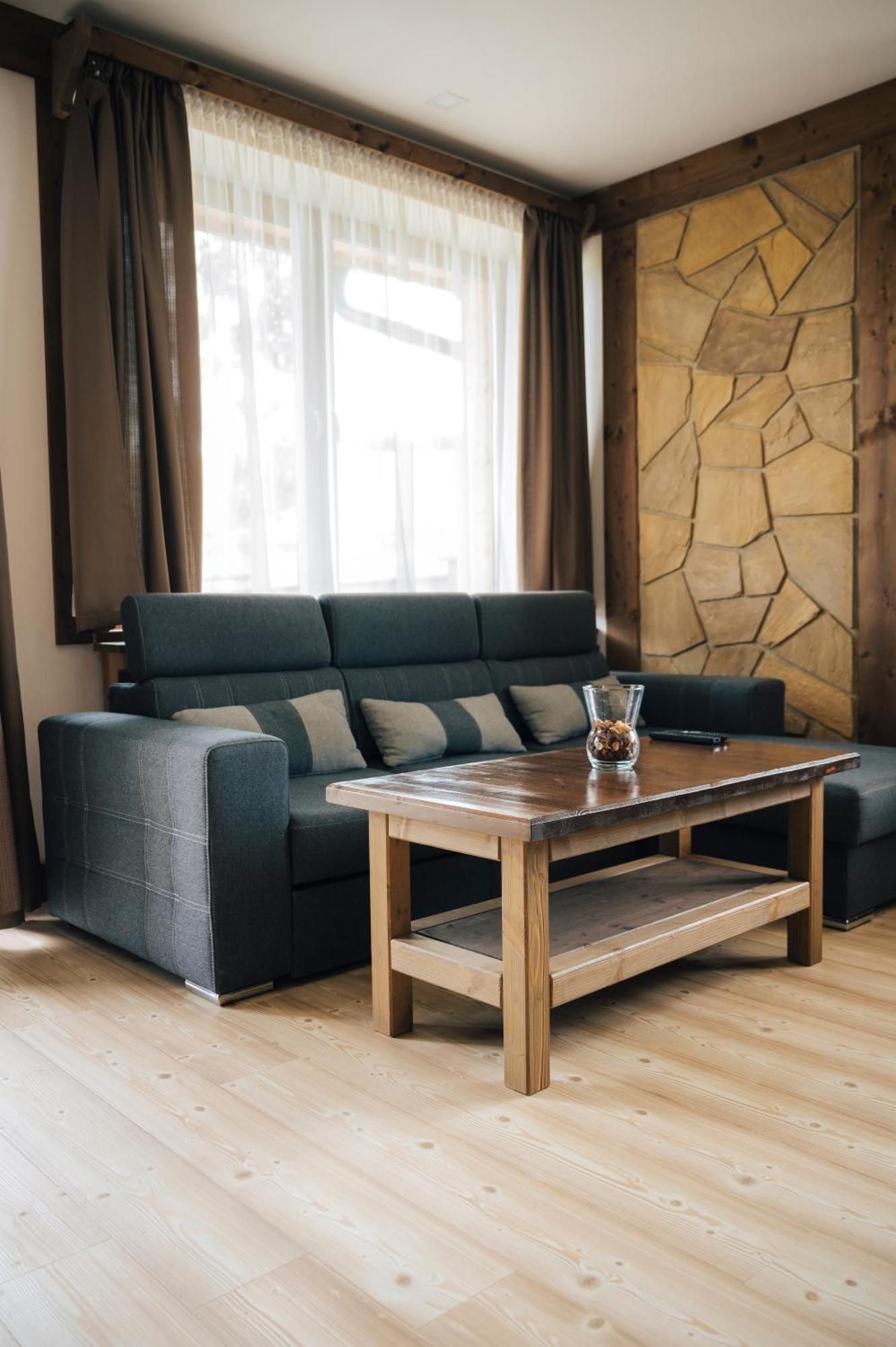 Nestville Apartments Hniezdne Dış mekan fotoğraf