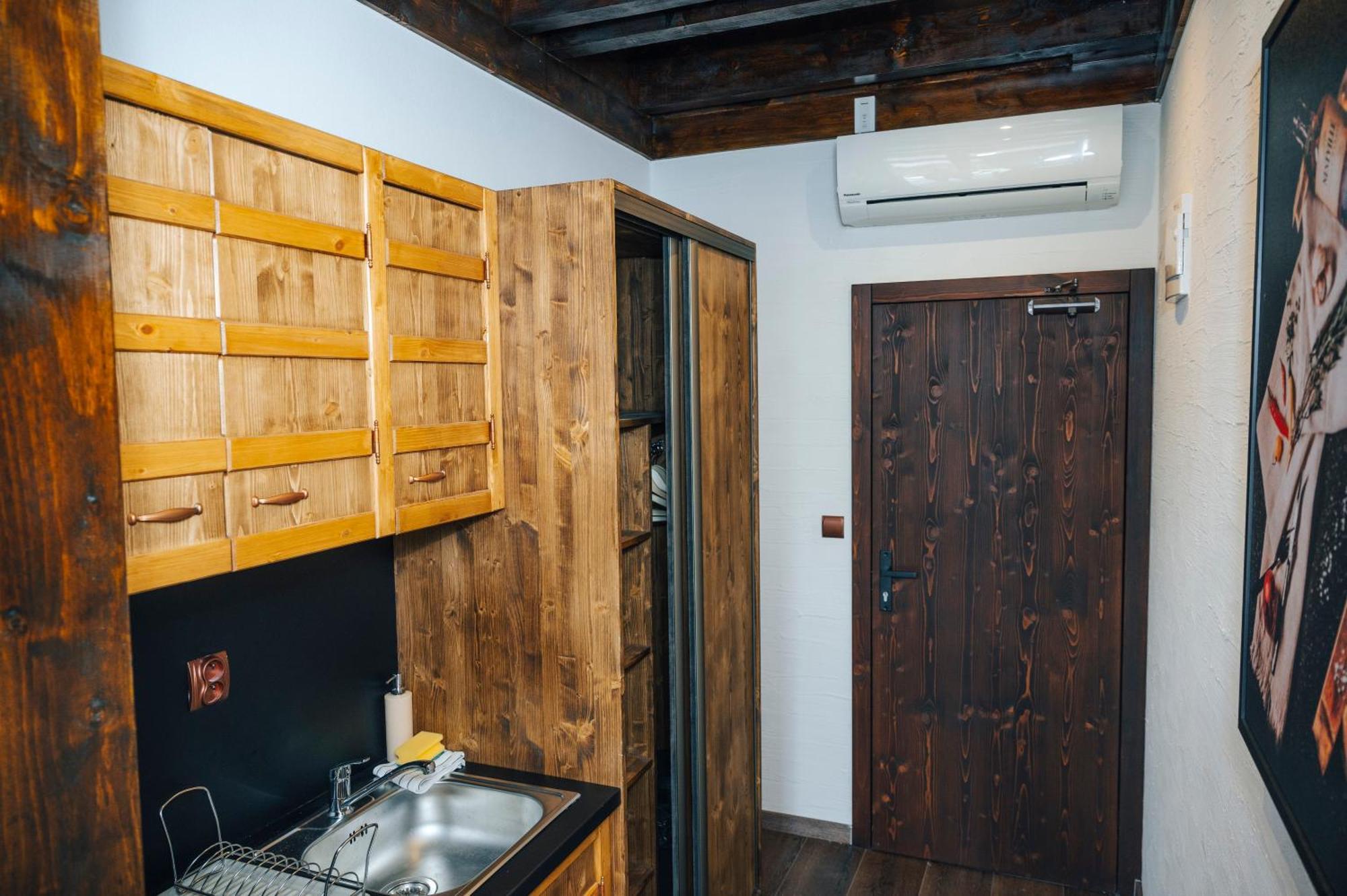 Nestville Apartments Hniezdne Dış mekan fotoğraf